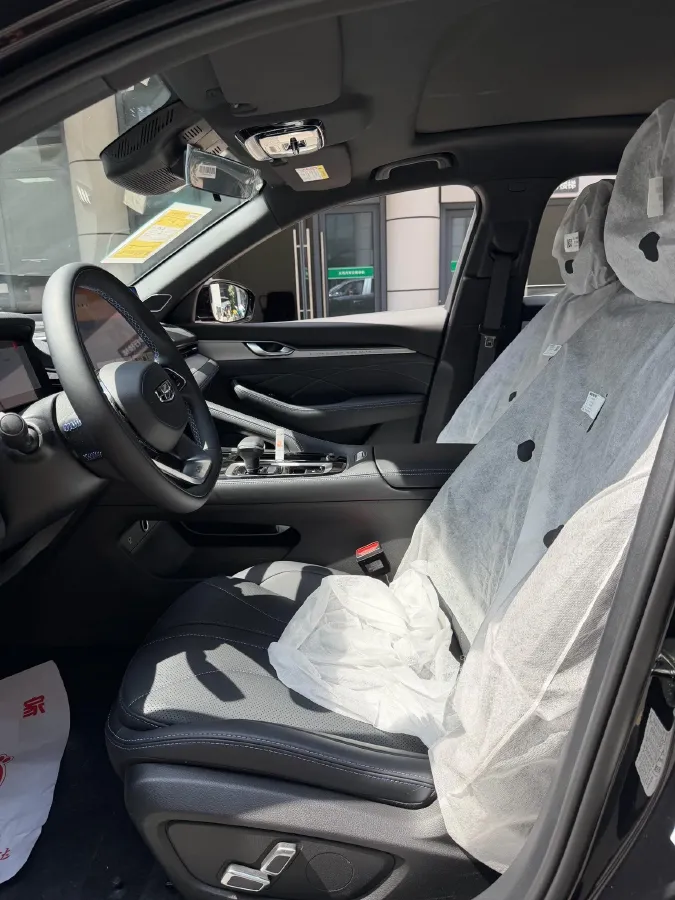 2026 Geely Preface 1.5T 181HP L4 7DCT,autocango,china used car exporter,china ev exporter,chinese used car exporter,chinese used ev exporter