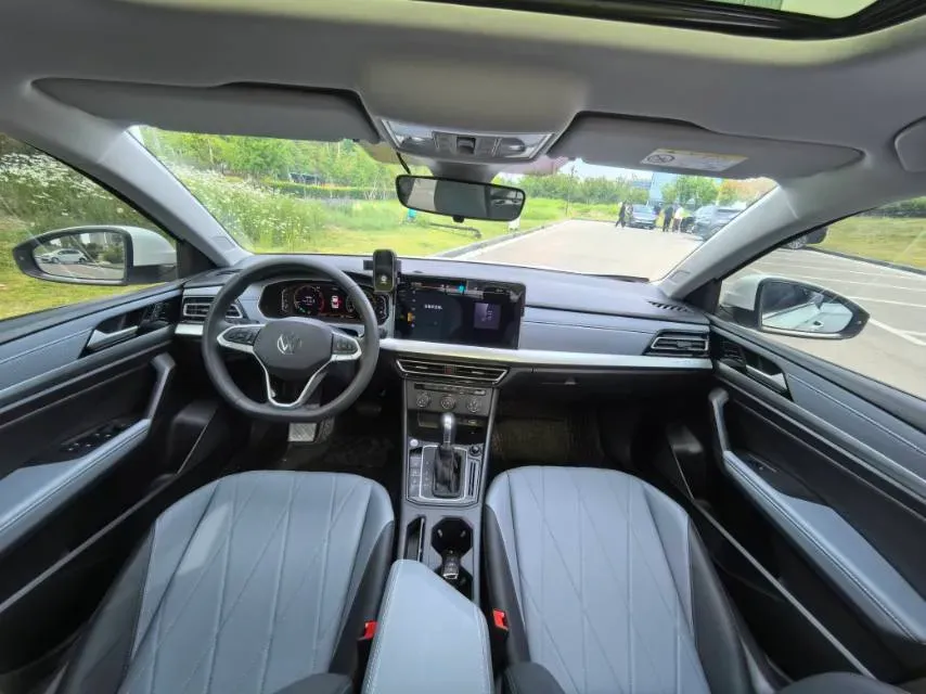 2023 Volkswagen Lavida 1.5L 110HP L4 6AT,autocango,china used car exporter,china ev exporter,chinese used car exporter,chinese used ev exporter