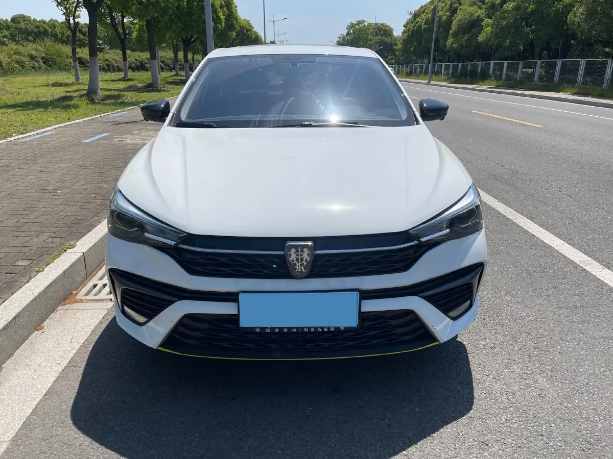 2021 Roewe i5 1.5L 120HP L4 CVT,autocango,china used car exporter,china ev exporter,chinese used car exporter,chinese used ev exporter