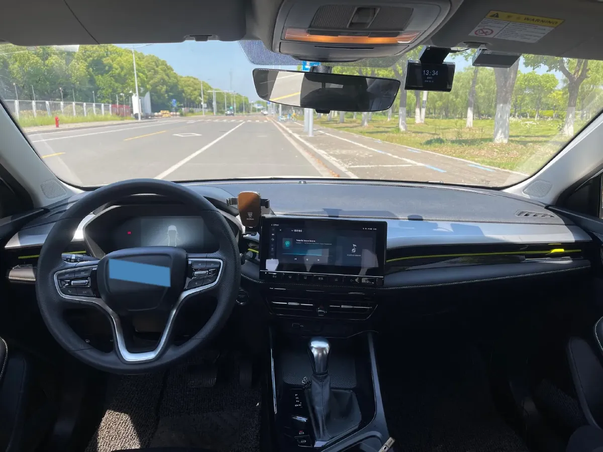 2021 Roewe i5 1.5L 120HP L4 CVT,autocango,china used car exporter,china ev exporter,chinese used car exporter,chinese used ev exporter