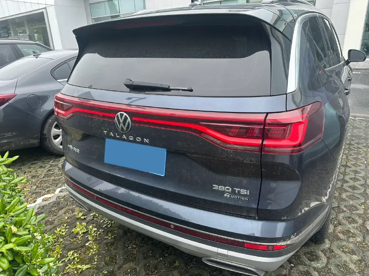 2021 Volkswagen Talagon 2.0T 220HP L4 7DCT,autocango,china used car exporter,china ev exporter,chinese used car exporter,chinese used ev exporter