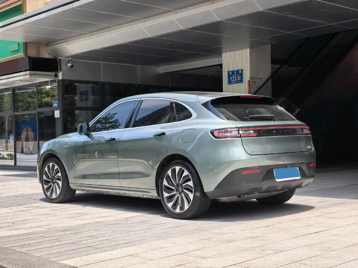 2022 AITO AITO M5 Range Extended 125HP REEV 40KWH,autocango,china used car exporter,china ev exporter,chinese used car exporter,chinese used ev exporter