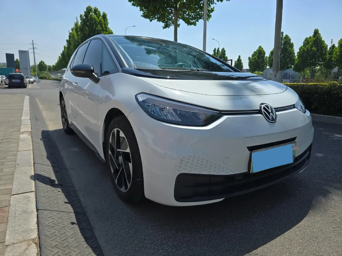 2025 Volkswagen ID.3 BEV 52.8KWH,autocango,china used car exporter,china ev exporter,chinese used car exporter,chinese used ev exporter