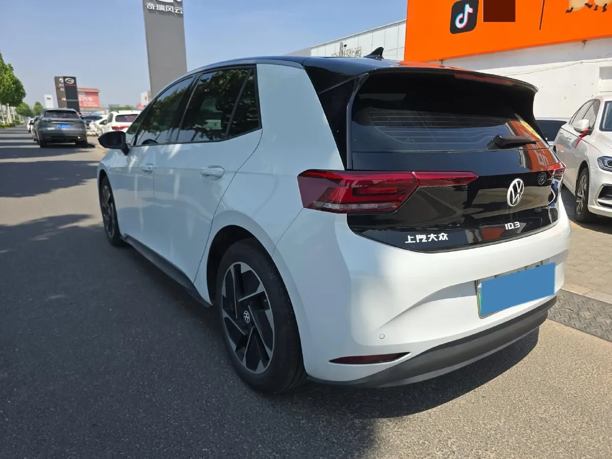 2025 Volkswagen ID.3 BEV 52.8KWH,autocango,china used car exporter,china ev exporter,chinese used car exporter,chinese used ev exporter