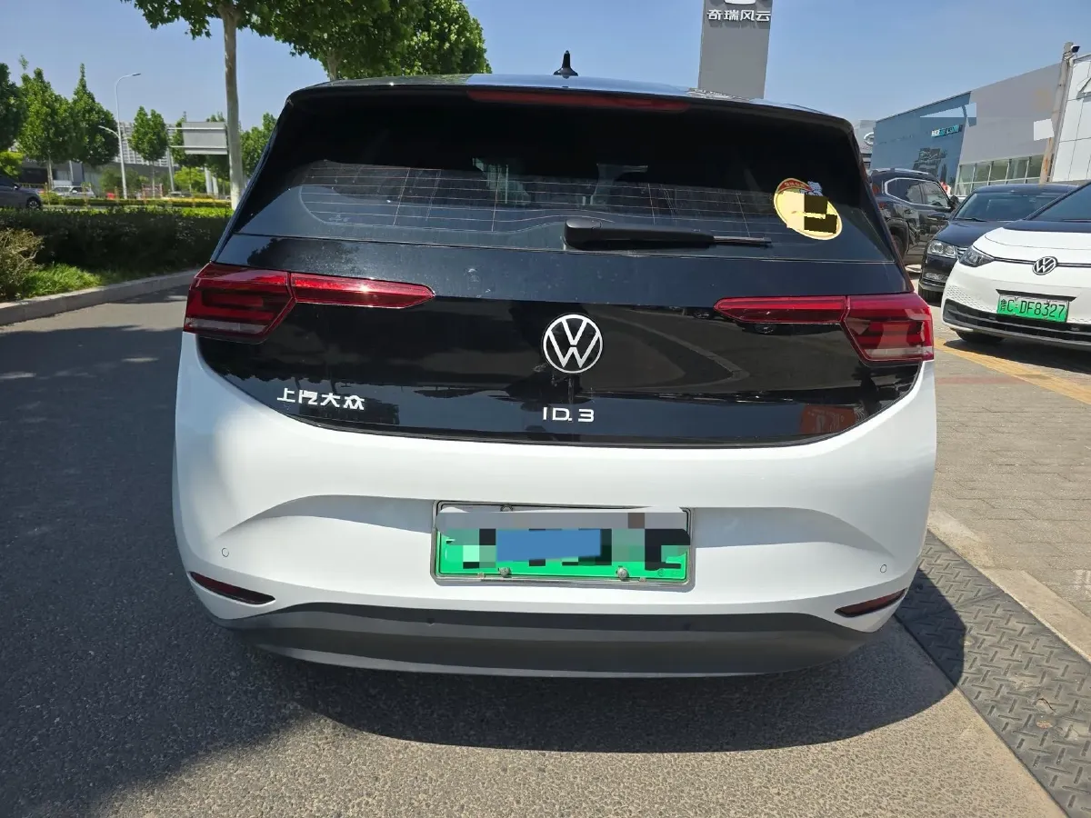 2025 Volkswagen ID.3 BEV 52.8KWH,autocango,china used car exporter,china ev exporter,chinese used car exporter,chinese used ev exporter