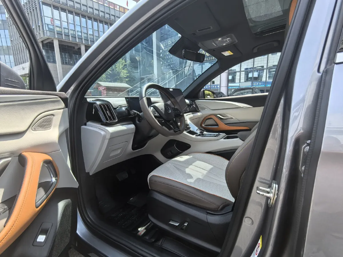 2022 Geely JiaJi 1.5T 177HP L3 7DCT PHEV 15.5KWH,autocango,china used car exporter,china ev exporter,chinese used car exporter,chinese used ev exporter