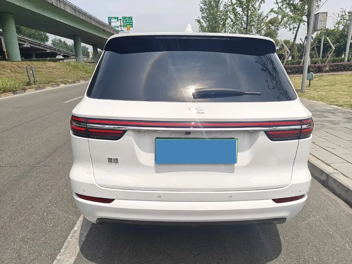 2021 Li ONE Range Extended 131HP REEV 40.5KWH,autocango,china used car exporter,china ev exporter,chinese used car exporter,chinese used ev exporter