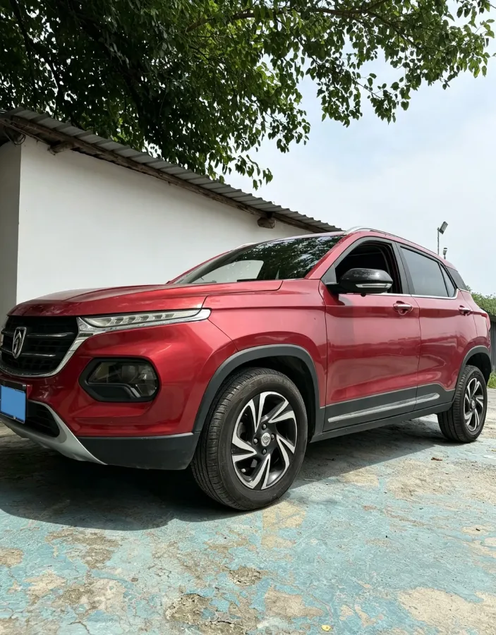 2017 HaiMa S5 Young Edition 1.6L 122HP L4 5MT,autocango,china used car exporter,china ev exporter,chinese used car exporter,chinese used ev exporter