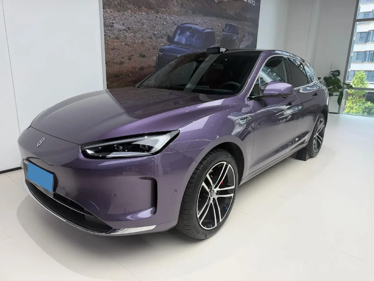 2025 AITO AITO M5 1.5T 152HP L4 REEV 42KWH,autocango,china used car exporter,china ev exporter,chinese used car exporter,chinese used ev exporter