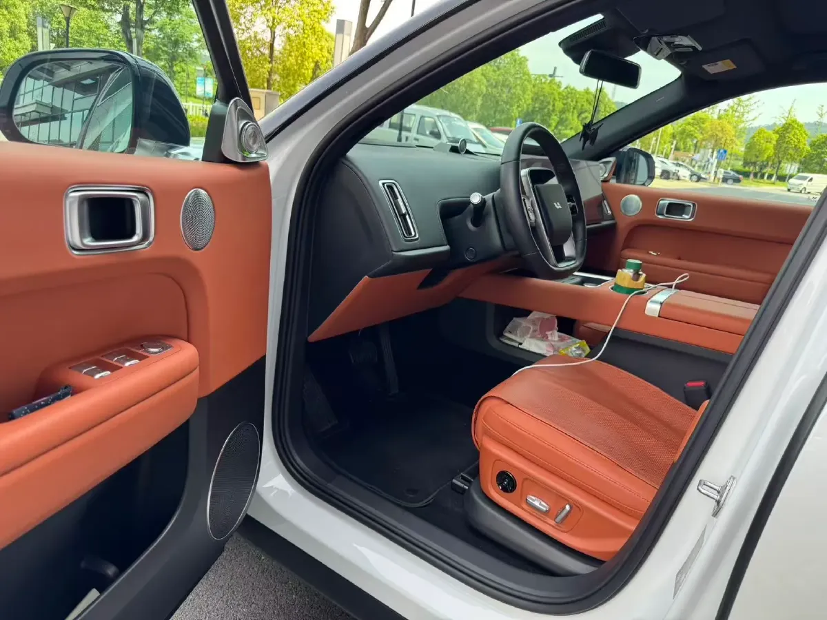 2024 Li L6 Range Extended 154HP L4 REEV 36.8KWH,autocango,china used car exporter,china ev exporter,chinese used car exporter,chinese used ev exporter
