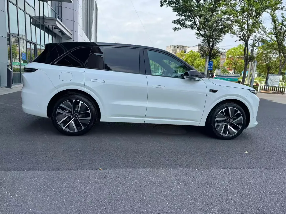 2024 Li L6 Range Extended 154HP L4 REEV 36.8KWH,autocango,china used car exporter,china ev exporter,chinese used car exporter,chinese used ev exporter