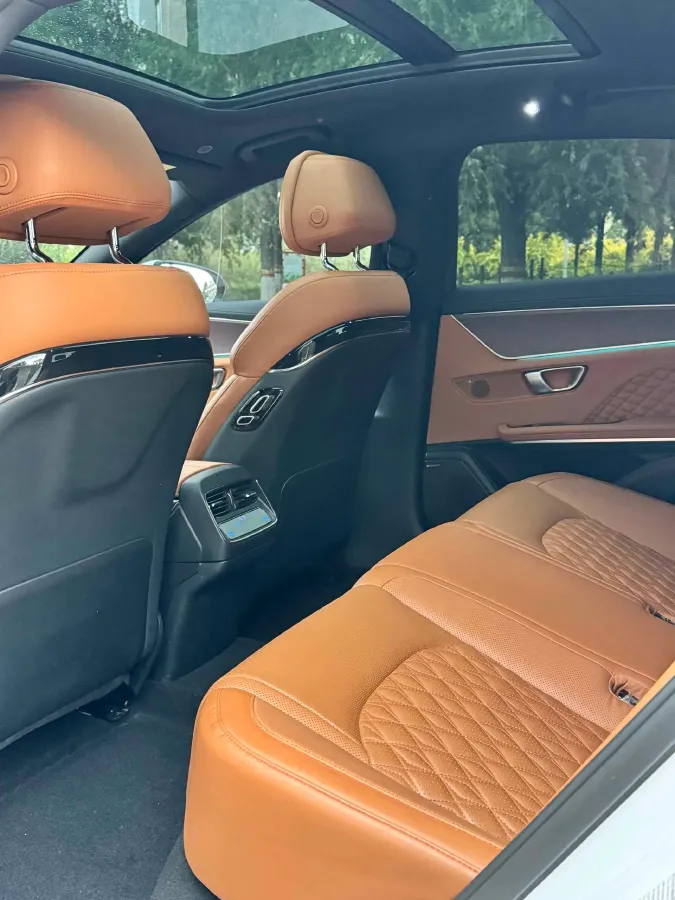 2022 Volkswagen Tiguan L 2.0T 186HP L4 7DCT,autocango,china used car exporter,china ev exporter,chinese used car exporter,chinese used ev exporter