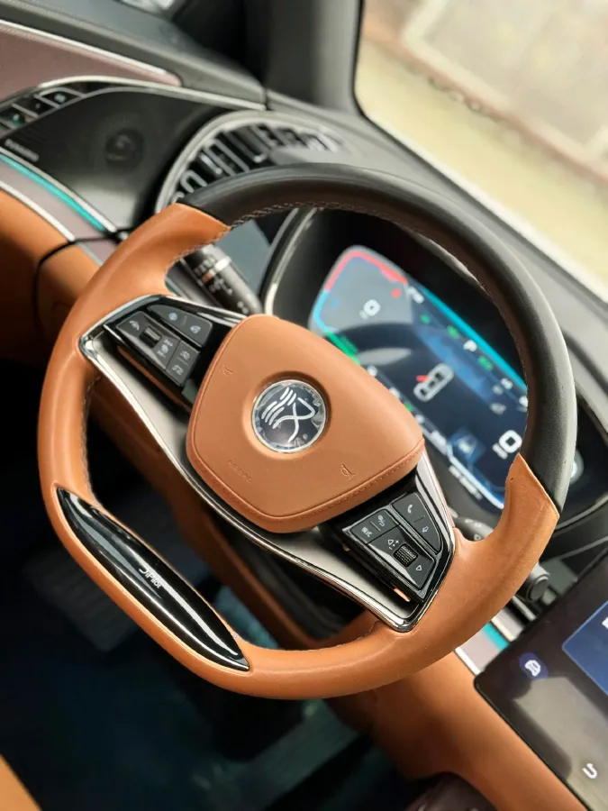 2022 Volkswagen Tiguan L 2.0T 186HP L4 7DCT,autocango,china used car exporter,china ev exporter,chinese used car exporter,chinese used ev exporter