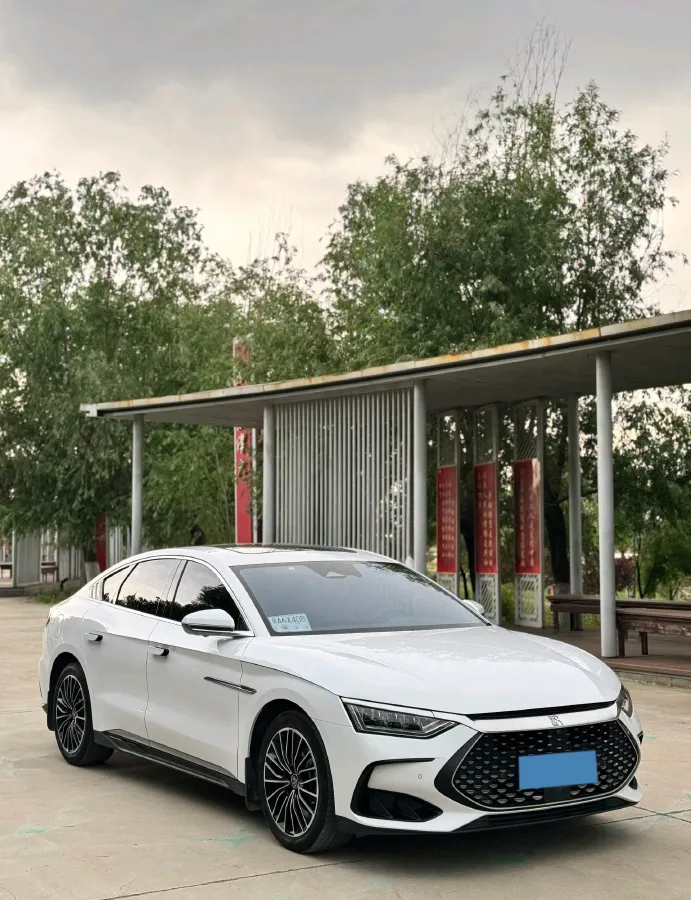 2022 Volkswagen Tiguan L 2.0T 186HP L4 7DCT,autocango,china used car exporter,china ev exporter,chinese used car exporter,chinese used ev exporter