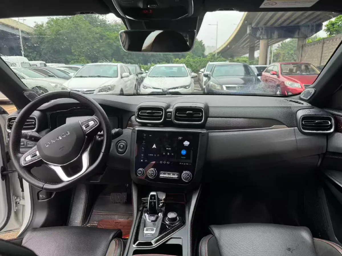 2019 LYNK&CO 01 2.0T 190HP L4 6AT,autocango,china used car exporter,china ev exporter,chinese used car exporter,chinese used ev exporter