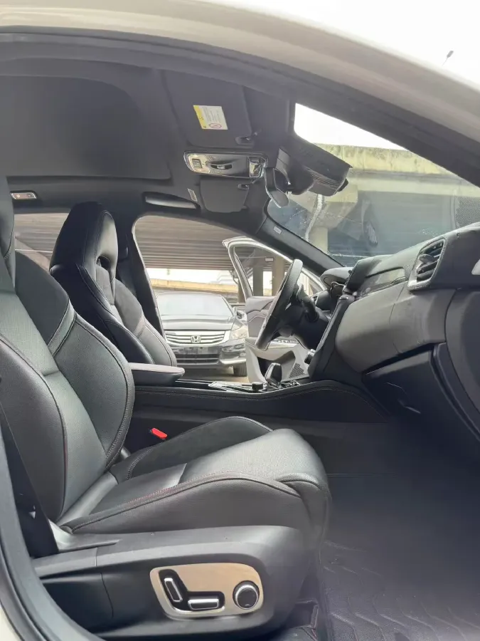 2019 LYNK&CO 01 2.0T 190HP L4 6AT,autocango,china used car exporter,china ev exporter,chinese used car exporter,chinese used ev exporter