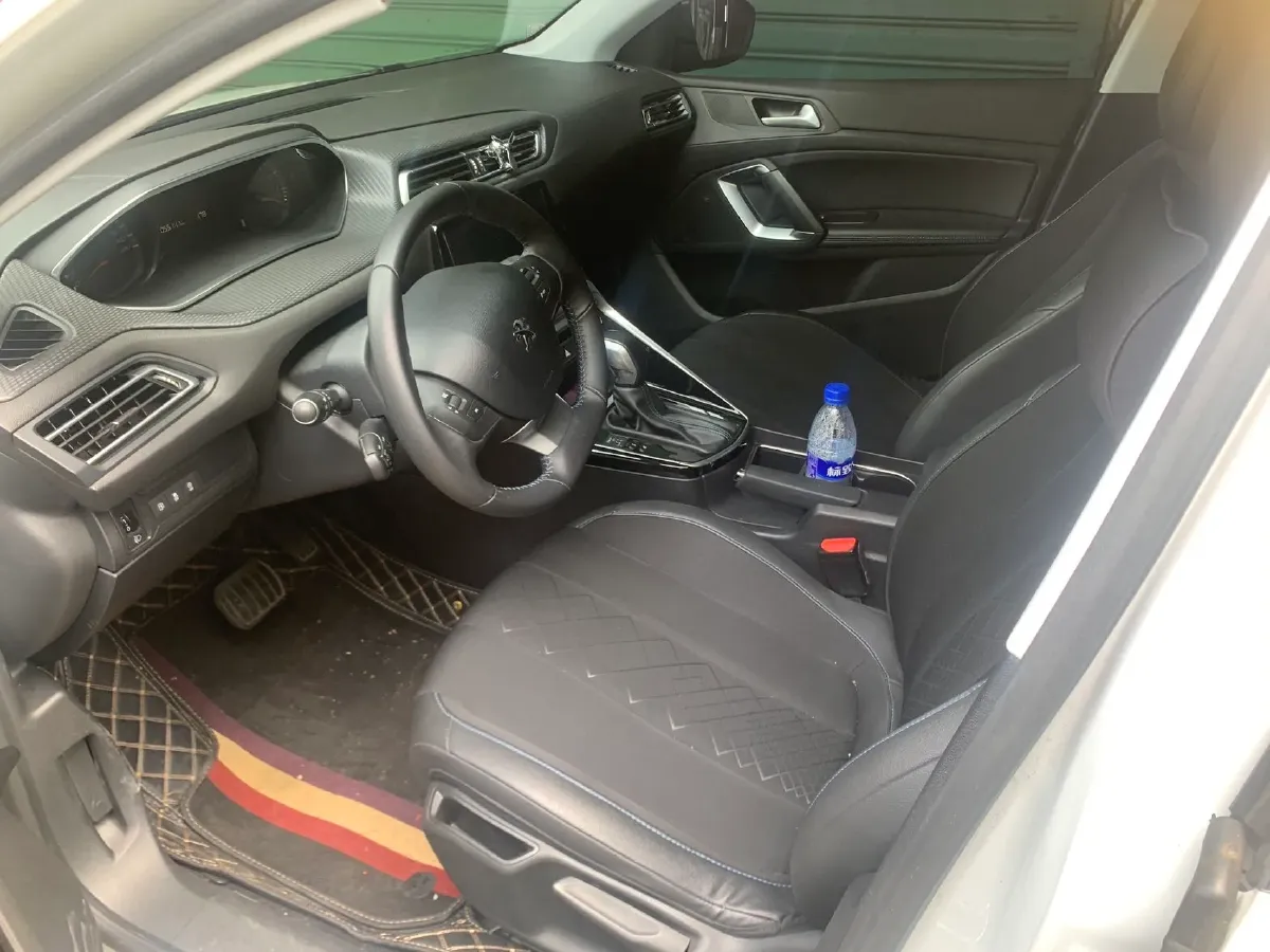 2016 Peugeot 308 1.6L 117HP L4 6AT,autocango,china used car exporter,china ev exporter,chinese used car exporter,chinese used ev exporter