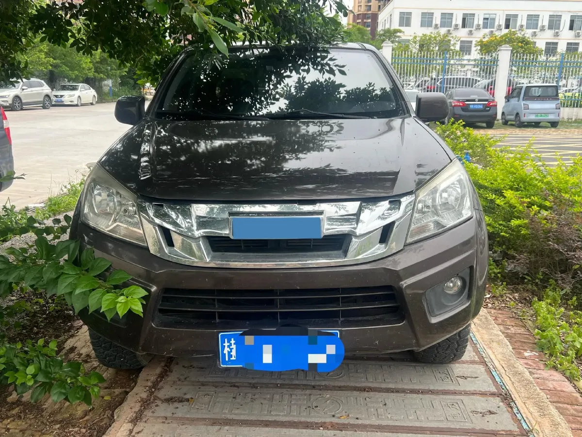 2018 Isuzu Taga 3.0T 131HP L4 5MT,autocango,china used car exporter,china ev exporter,chinese used car exporter,chinese used ev exporter