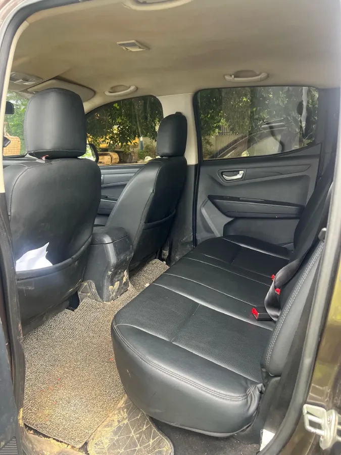 2018 Isuzu Taga 3.0T 131HP L4 5MT,autocango,china used car exporter,china ev exporter,chinese used car exporter,chinese used ev exporter