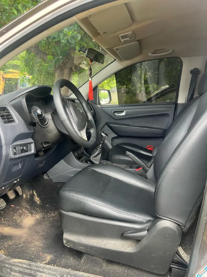 2018 Isuzu Taga 3.0T 131HP L4 5MT,autocango,china used car exporter,china ev exporter,chinese used car exporter,chinese used ev exporter
