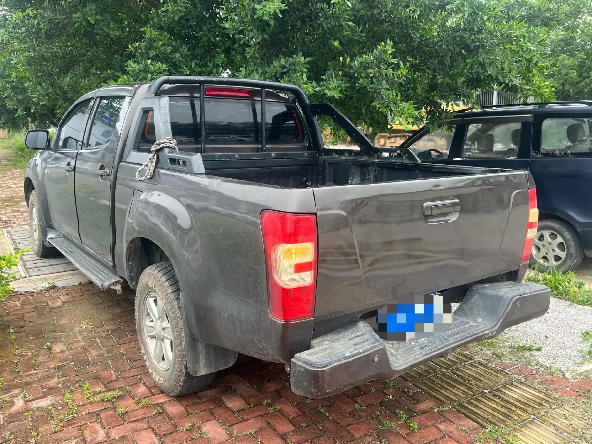 2018 Isuzu Taga 3.0T 131HP L4 5MT,autocango,china used car exporter,china ev exporter,chinese used car exporter,chinese used ev exporter