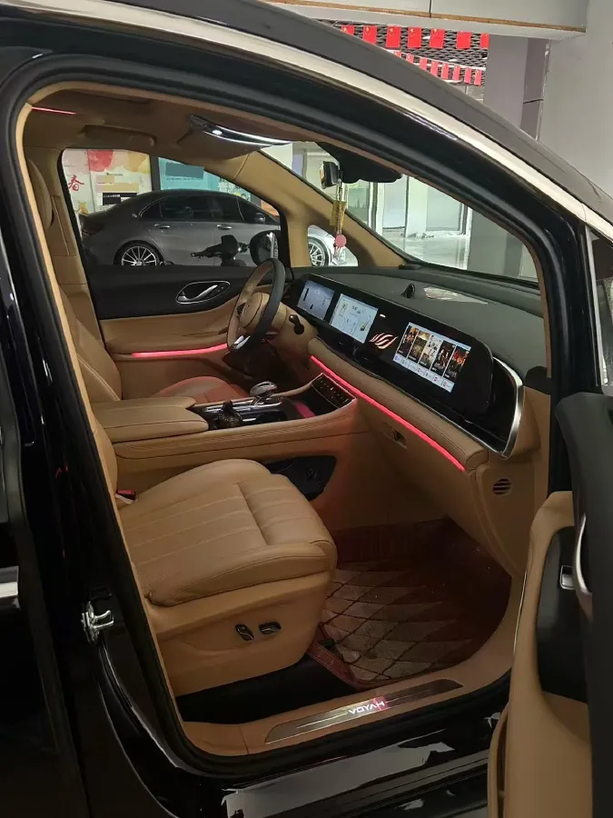 2022 Voyah Dream 1.5T 136HP L4 PHEV 25.57KWH,autocango,china used car exporter,china ev exporter,chinese used car exporter,chinese used ev exporter