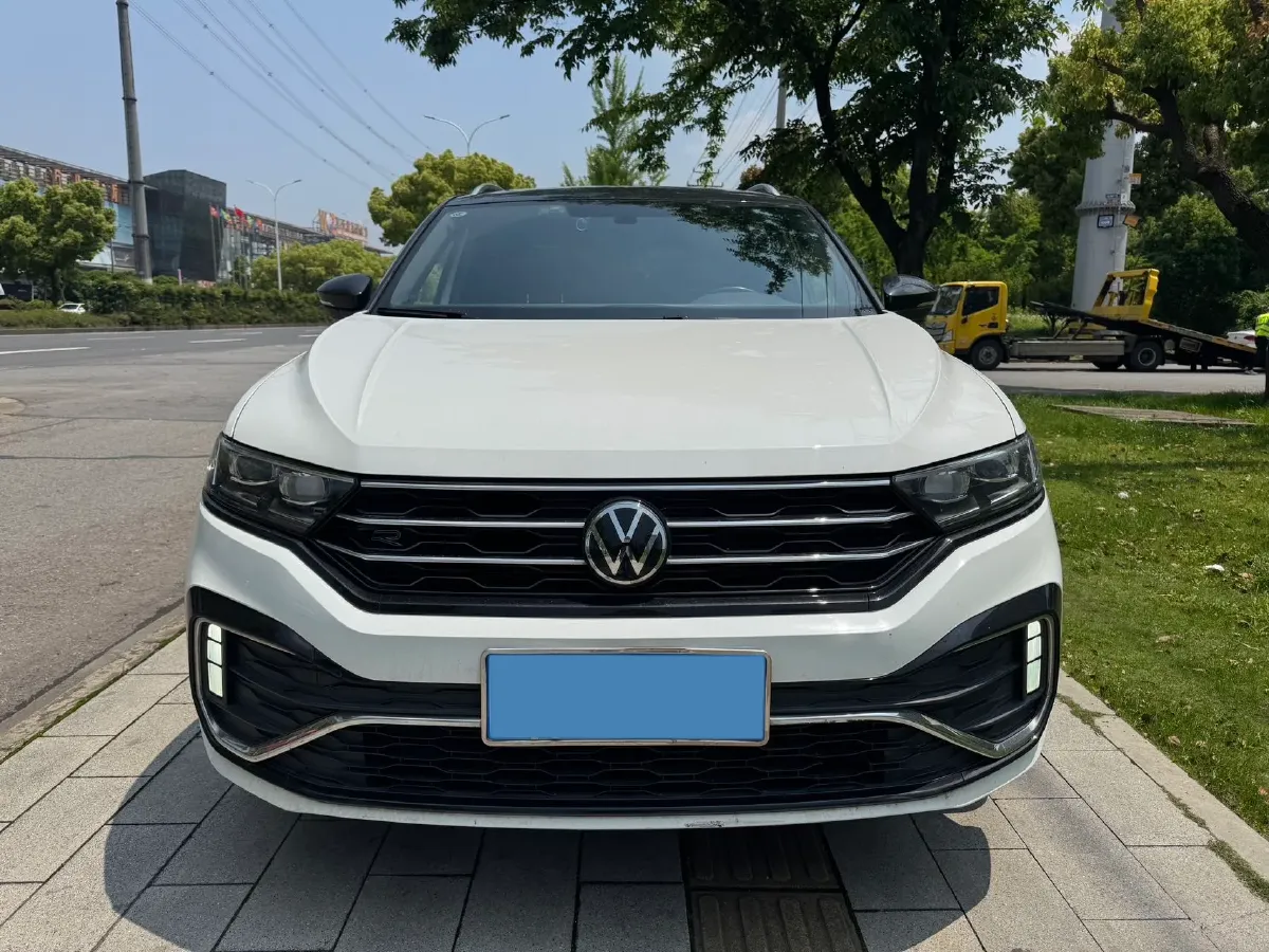 2022 Volkswagen T-Roc 1.4T 150HP L4 7DCT,autocango,china used car exporter,china ev exporter,chinese used car exporter,chinese used ev exporter