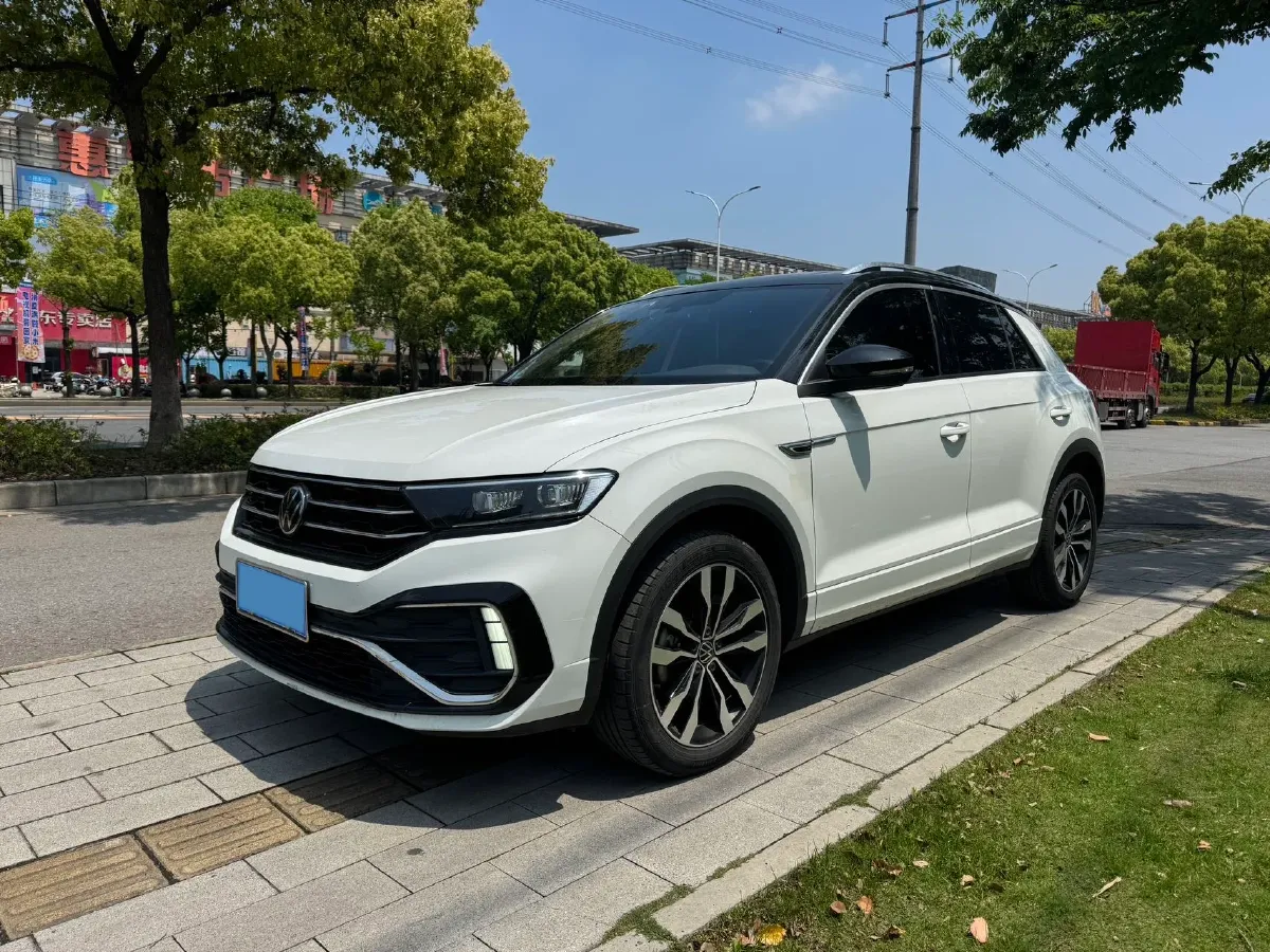 2022 Volkswagen T-Roc 1.4T 150HP L4 7DCT,autocango,china used car exporter,china ev exporter,chinese used car exporter,chinese used ev exporter