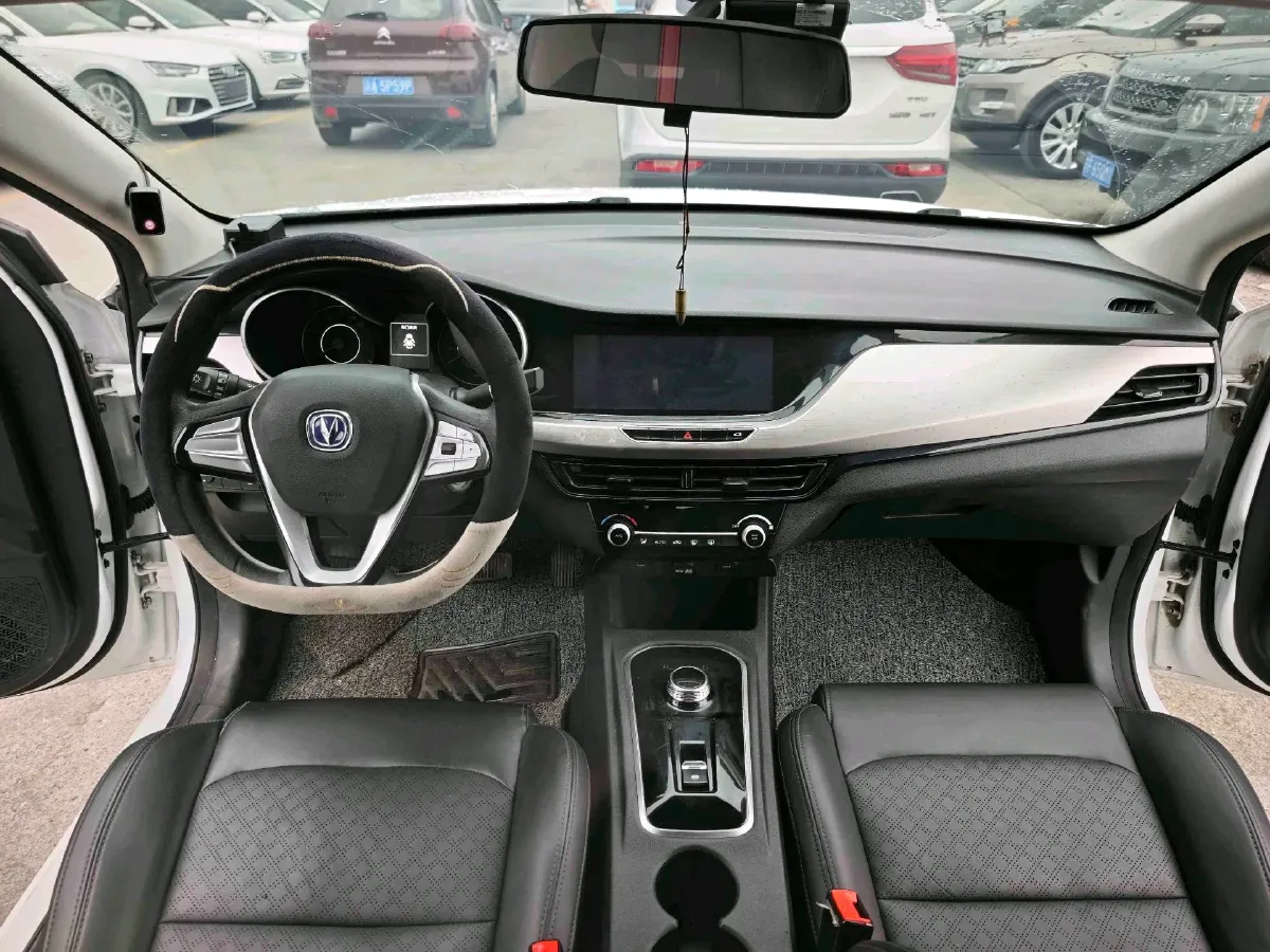 2022 ChangAn Eado BEV 47.78KWH,autocango,china used car exporter,china ev exporter,chinese used car exporter,chinese used ev exporter
