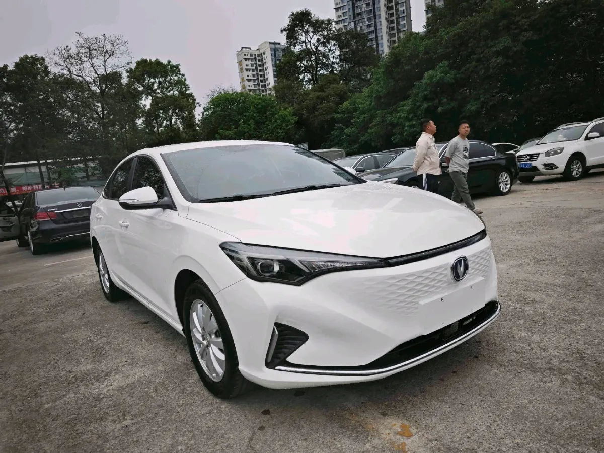 2022 ChangAn Eado BEV 47.78KWH,autocango,china used car exporter,china ev exporter,chinese used car exporter,chinese used ev exporter