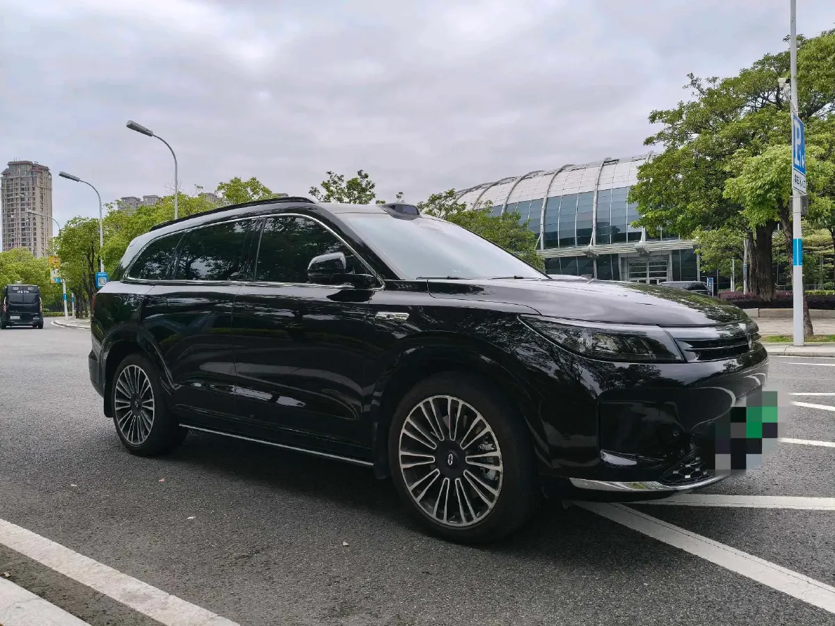 2024 AITO AITO M7 1.5T 152HP L4 REEV 42KWH,autocango,china used car exporter,china ev exporter,chinese used car exporter,chinese used ev exporter