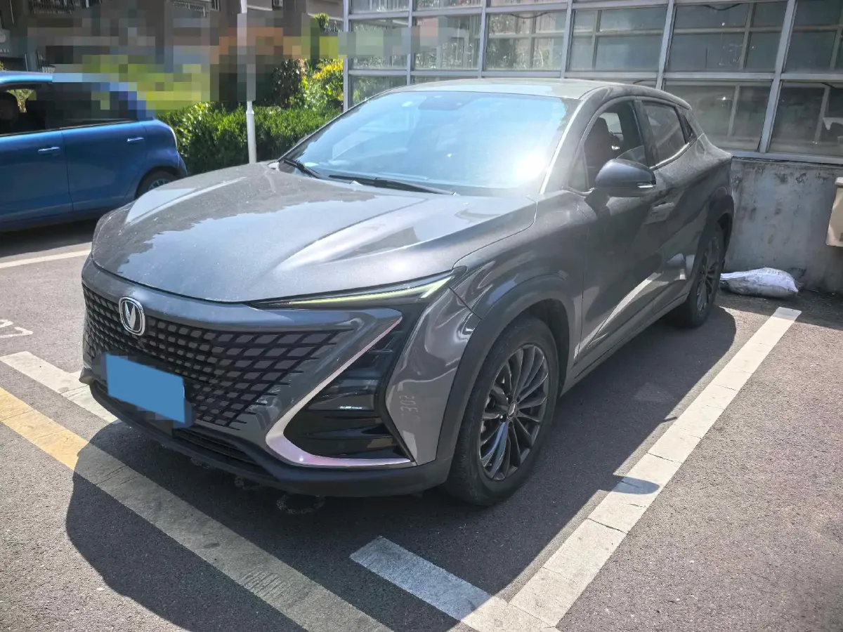 2021 ChangAn UNI-T 1.5T 180HP L4 7DCT,autocango,china used car exporter,china ev exporter,chinese used car exporter,chinese used ev exporter