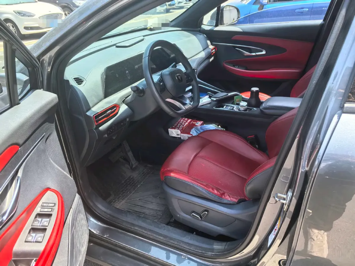 2021 ChangAn UNI-T 1.5T 180HP L4 7DCT,autocango,china used car exporter,china ev exporter,chinese used car exporter,chinese used ev exporter