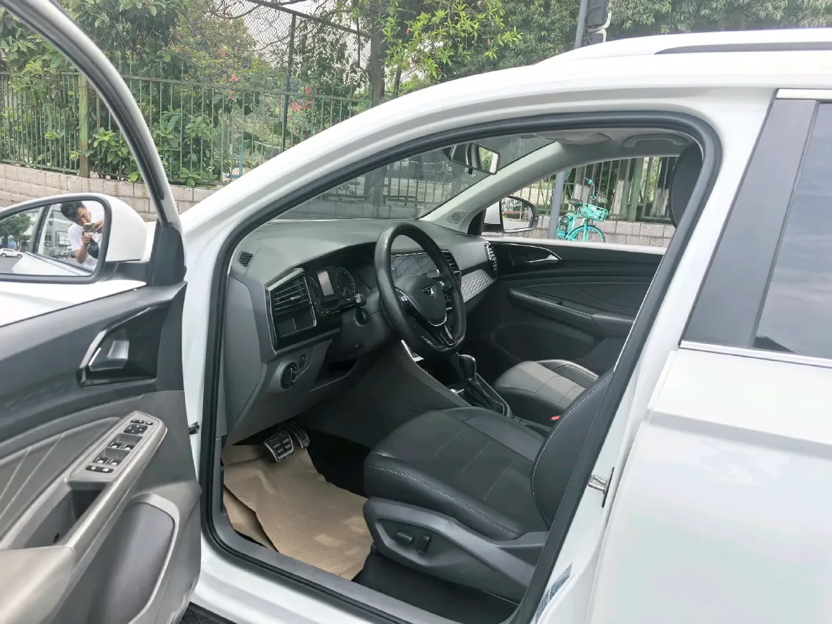 2020 Jetta VS7 1.4T 150HP L4 6AT,autocango,china used car exporter,china ev exporter,chinese used car exporter,chinese used ev exporter