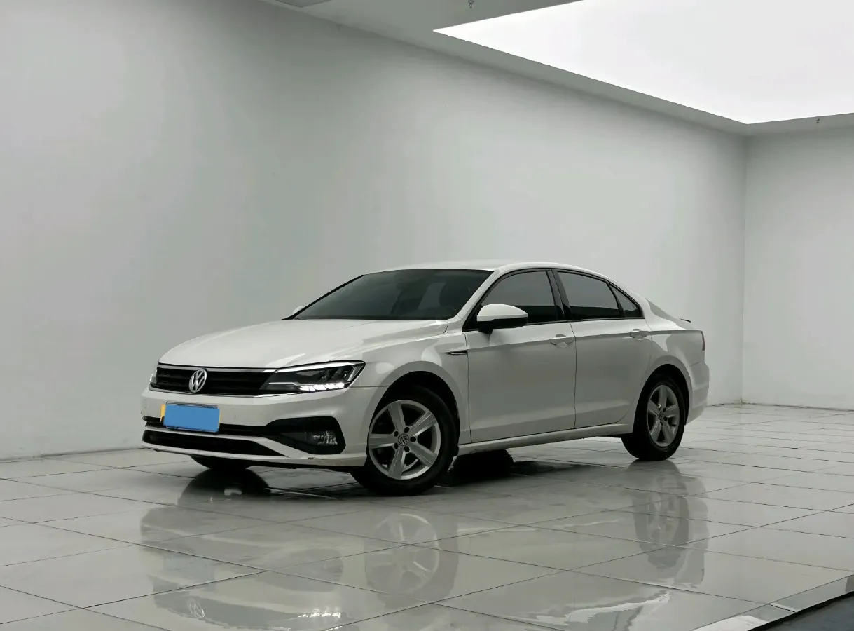 2019 Volkswagen T-Cross 1.4T 150HP L4 7DCT,autocango,china used car exporter,china ev exporter,chinese used car exporter,chinese used ev exporter
