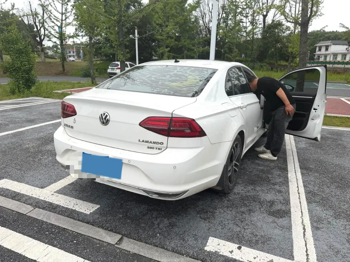 2021 Volkswagen Lamando 1.4T 150HP L4 7DCT,autocango,china used car exporter,china ev exporter,chinese used car exporter,chinese used ev exporter