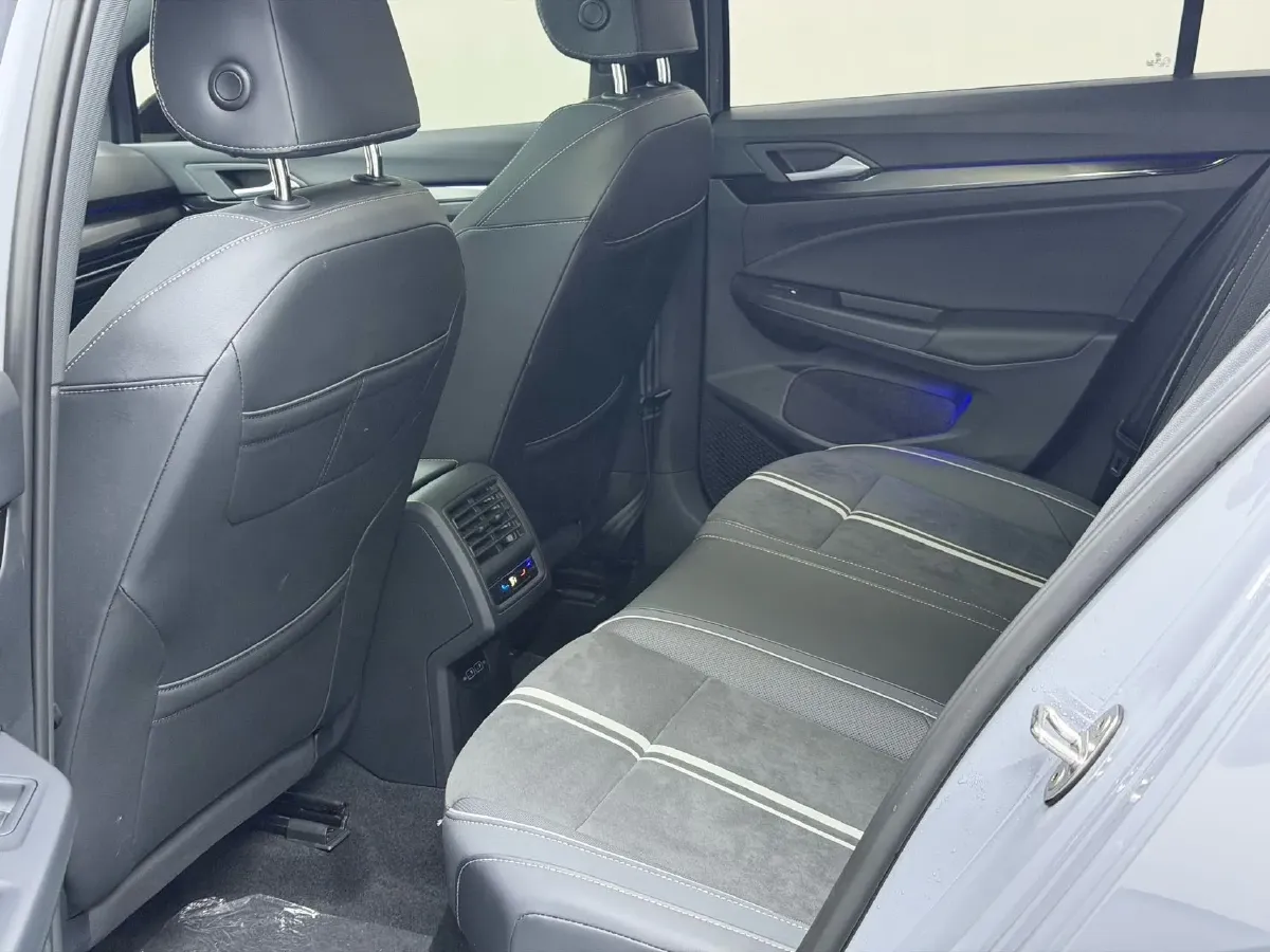 2021 Volkswagen Golf 1.4T 150HP L4 7DCT,autocango,china used car exporter,china ev exporter,chinese used car exporter,chinese used ev exporter