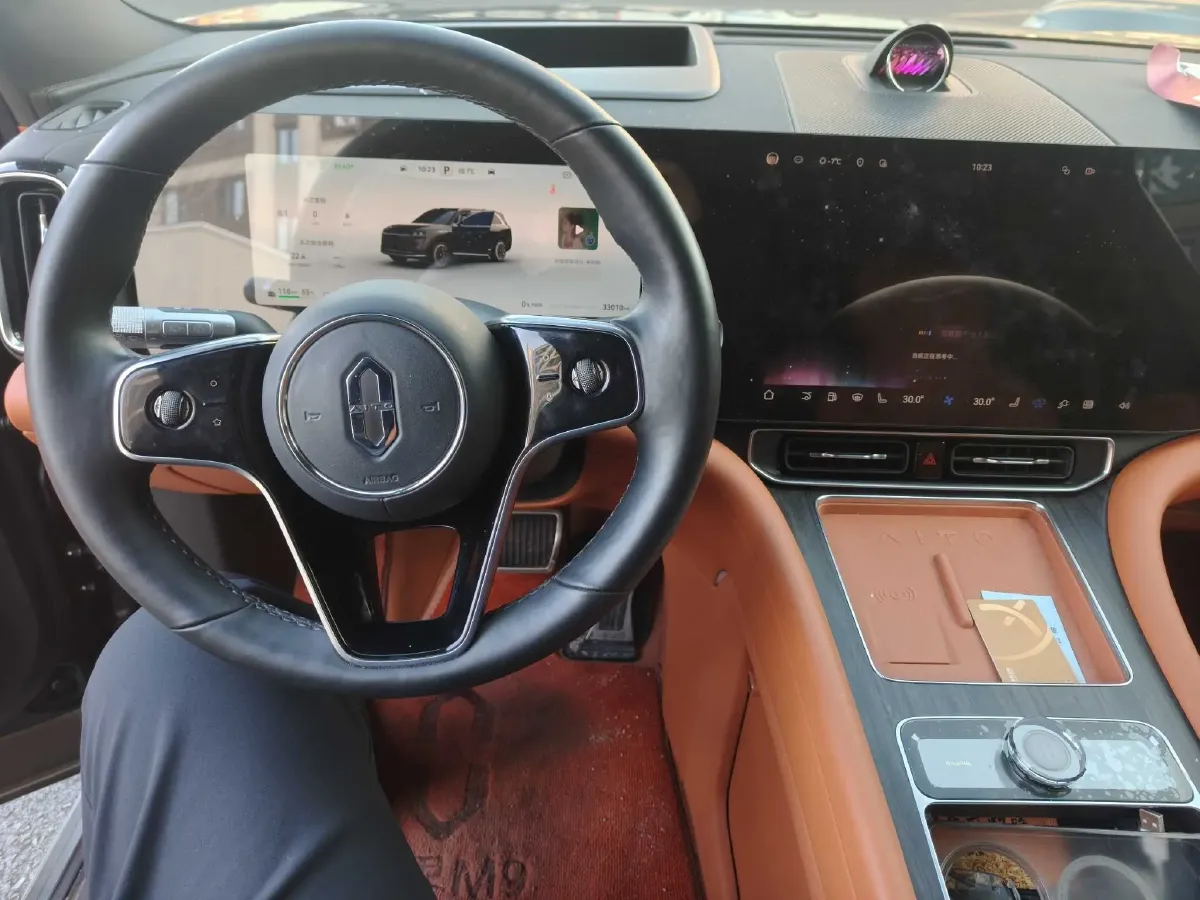 2024 AITO AITO M9 1.5T 152HP L4 REEV 42KWH,autocango,china used car exporter,china ev exporter,chinese used car exporter,chinese used ev exporter