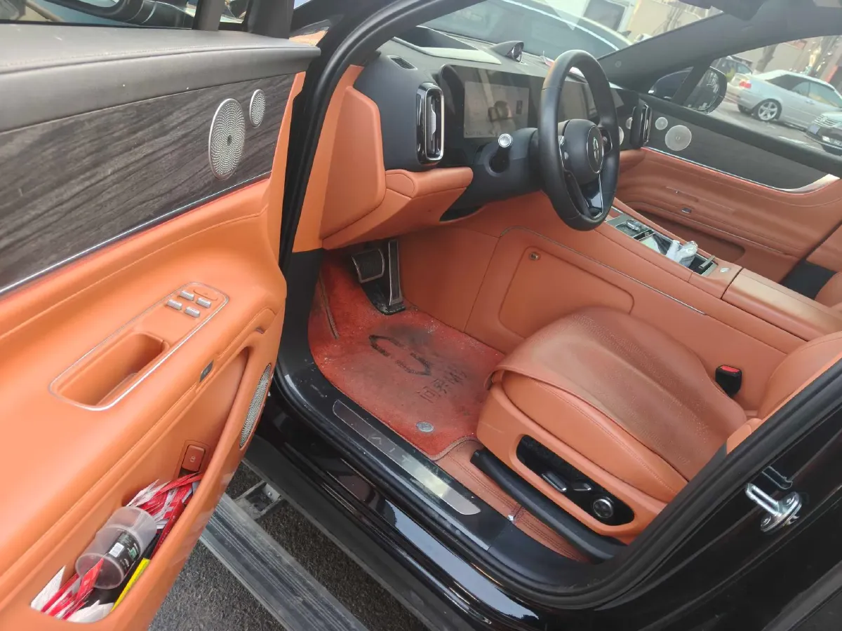 2024 AITO AITO M9 1.5T 152HP L4 REEV 42KWH,autocango,china used car exporter,china ev exporter,chinese used car exporter,chinese used ev exporter