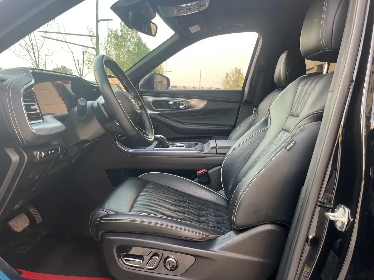 2022 GAC Trumpchi GS8 2.0T 252HP L4 8AT,autocango,china used car exporter,china ev exporter,chinese used car exporter,chinese used ev exporter