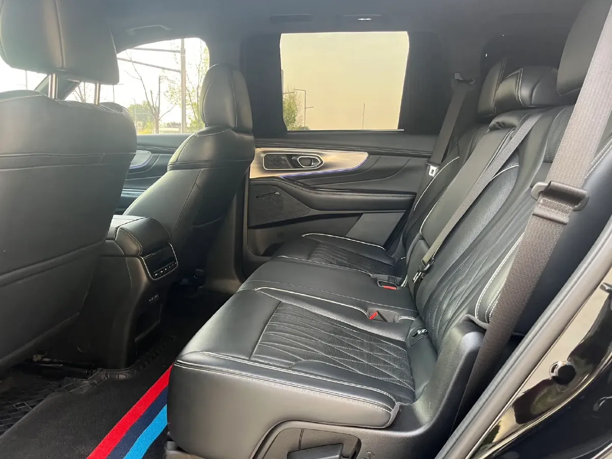 2022 GAC Trumpchi GS8 2.0T 252HP L4 8AT,autocango,china used car exporter,china ev exporter,chinese used car exporter,chinese used ev exporter