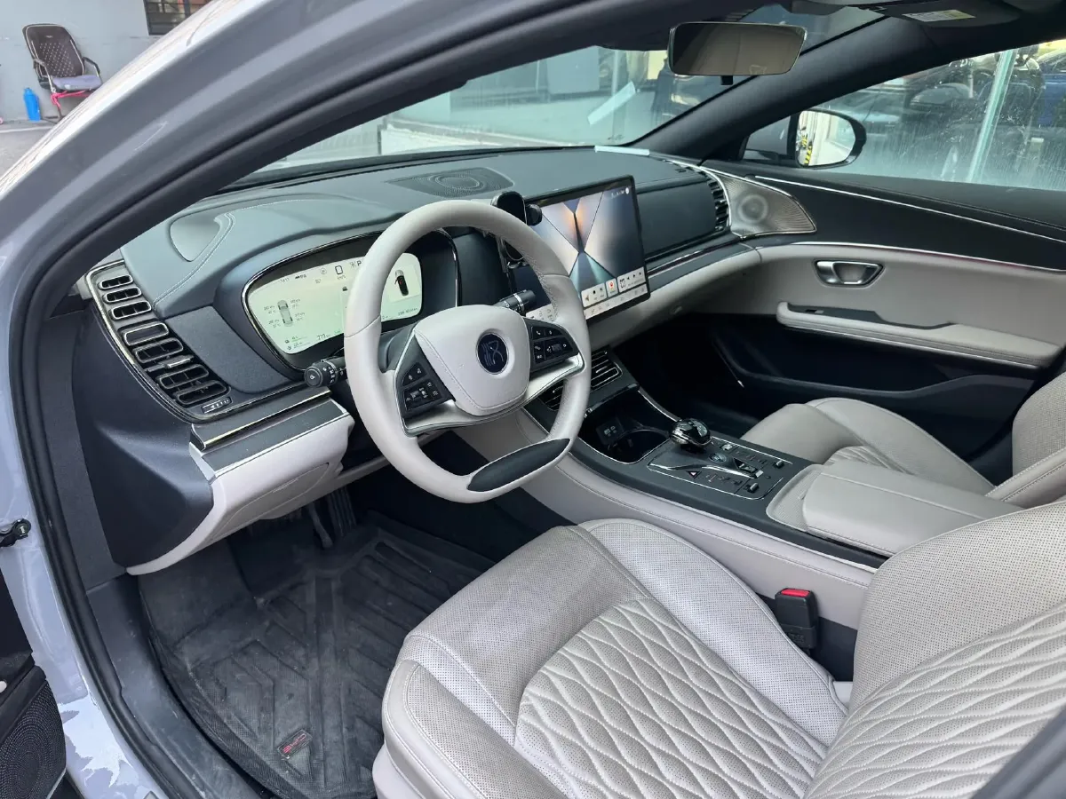 2025 BYD Han 1.5T 156HP L4 E-CVT PHEV,autocango,china used car exporter,china ev exporter,chinese used car exporter,chinese used ev exporter