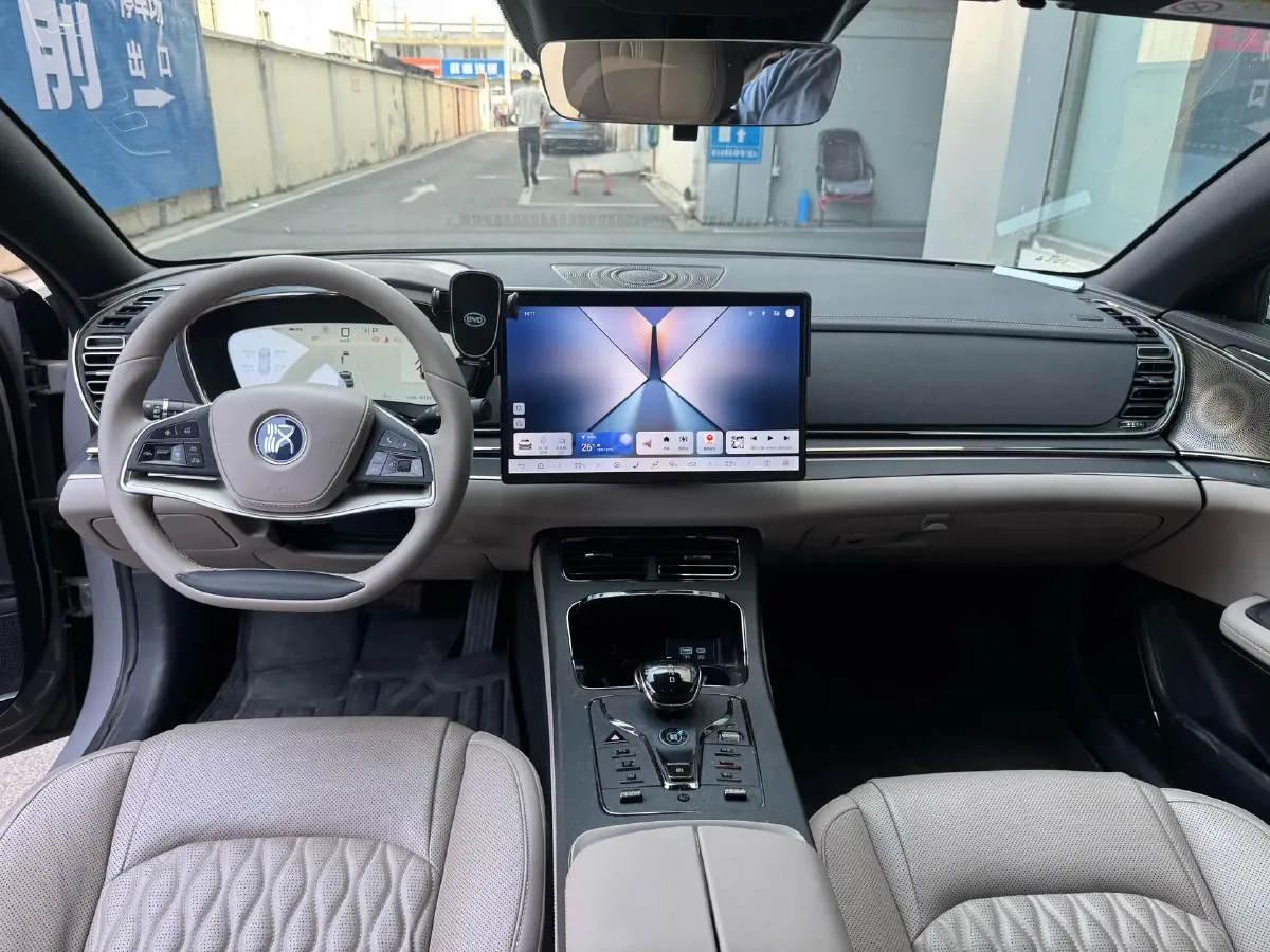 2025 BYD Han 1.5T 156HP L4 E-CVT PHEV,autocango,china used car exporter,china ev exporter,chinese used car exporter,chinese used ev exporter