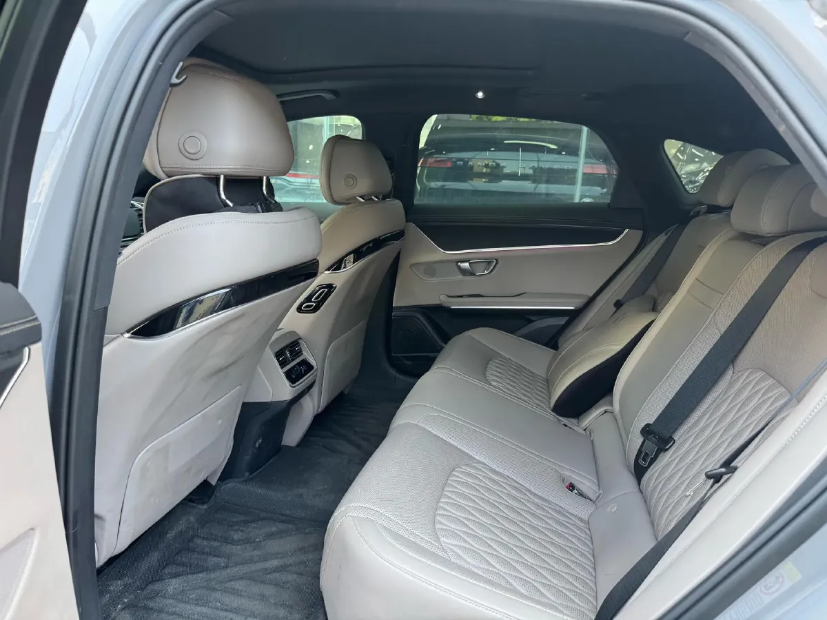 2025 BYD Han 1.5T 156HP L4 E-CVT PHEV,autocango,china used car exporter,china ev exporter,chinese used car exporter,chinese used ev exporter