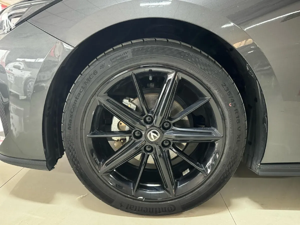 2023 ChangAn UNI-V 1.5T 188HP L4 7DCT,autocango,china used car exporter,china ev exporter,chinese used car exporter,chinese used ev exporter