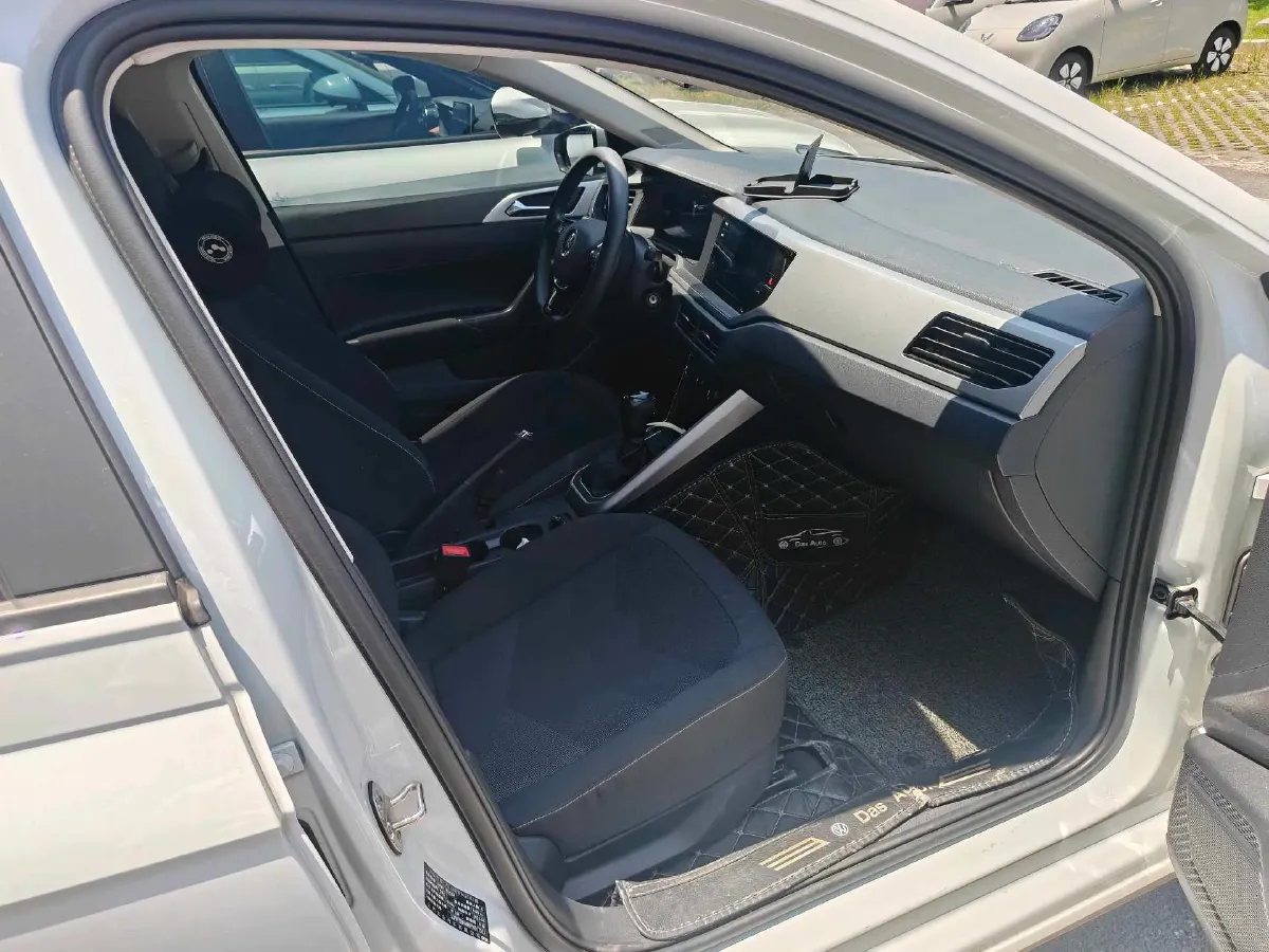 2023 Volkswagen Polo 1.5L 110HP L4 6AT,autocango,china used car exporter,china ev exporter,chinese used car exporter,chinese used ev exporter