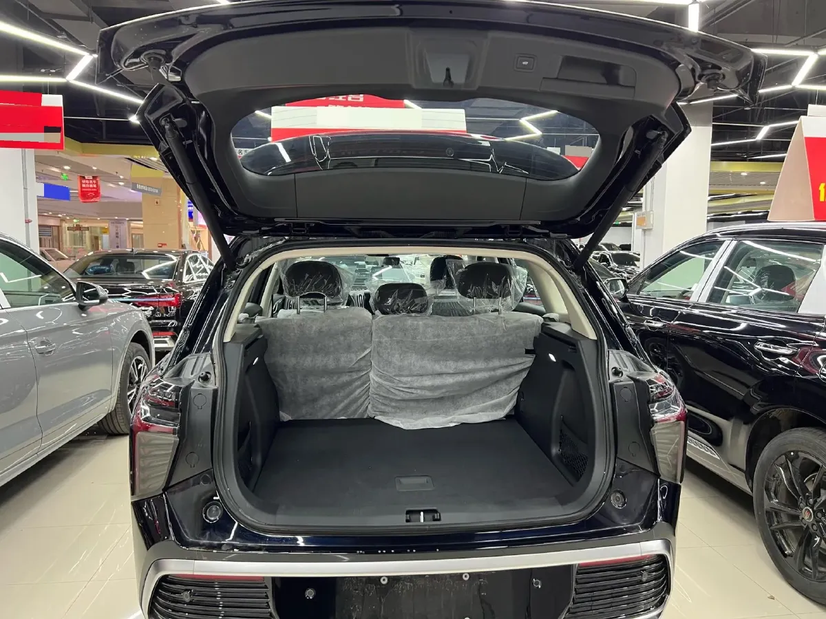 2025 HongQi HS3 1.5T 150HP L4 1DHT PHEV,autocango,china used car exporter,china ev exporter,chinese used car exporter,chinese used ev exporter