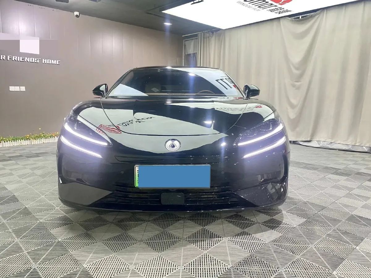 2024 Denza DenzaZ9GT 2.0T 207HP L4 E-CVT PHEV 38.5KWH,autocango,china used car exporter,china ev exporter,chinese used car exporter,chinese used ev exporter