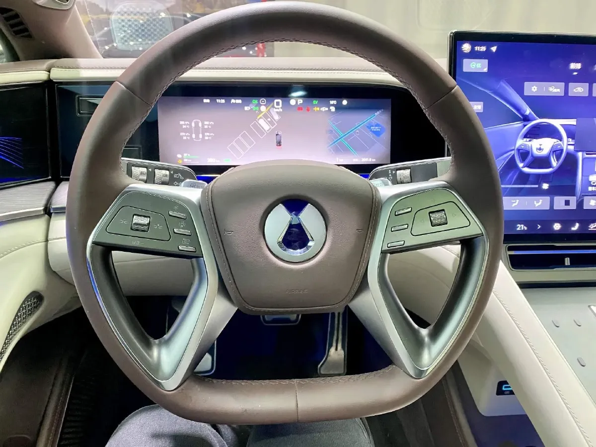 2024 Denza DenzaZ9GT 2.0T 207HP L4 E-CVT PHEV 38.5KWH,autocango,china used car exporter,china ev exporter,chinese used car exporter,chinese used ev exporter