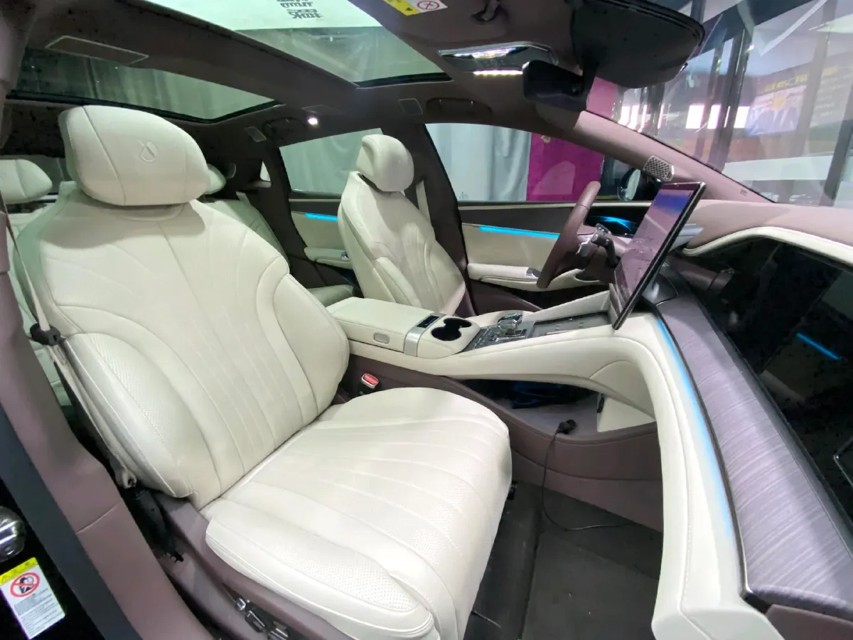 2024 Denza DenzaZ9GT 2.0T 207HP L4 E-CVT PHEV 38.5KWH,autocango,china used car exporter,china ev exporter,chinese used car exporter,chinese used ev exporter